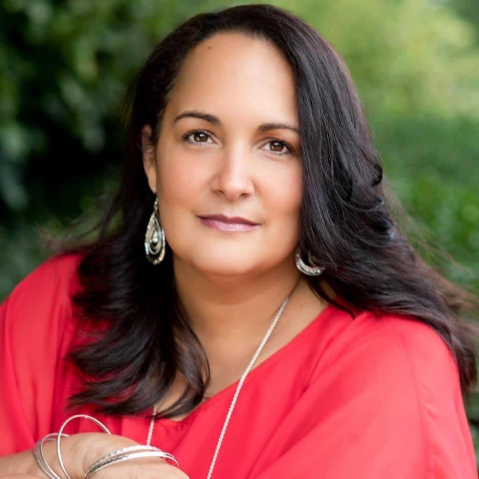 Ep. 348 Empowering Change Through Leadership with Neena Perez